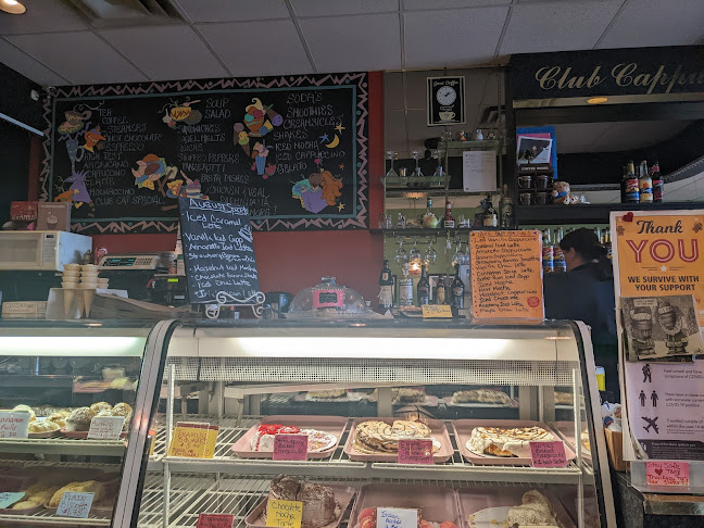 Club Cappuccino Cafe & Desserts - Thunder Bay