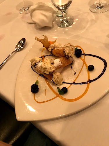 1077 56 St, Delta, BC V4L 2A2