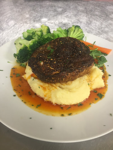 The Proper Eats & Drinks - Lloydminster