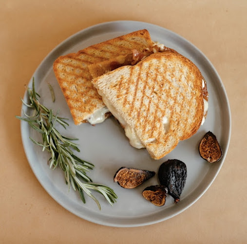 Opinii despre Wild Oak Cafe în Armstrong - Hospitality and gastronomy