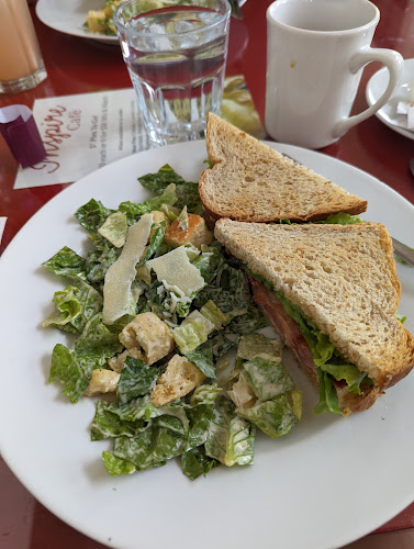 Opinii despre Inspire Cafe în Medicine Hat - Hospitality and gastronomy