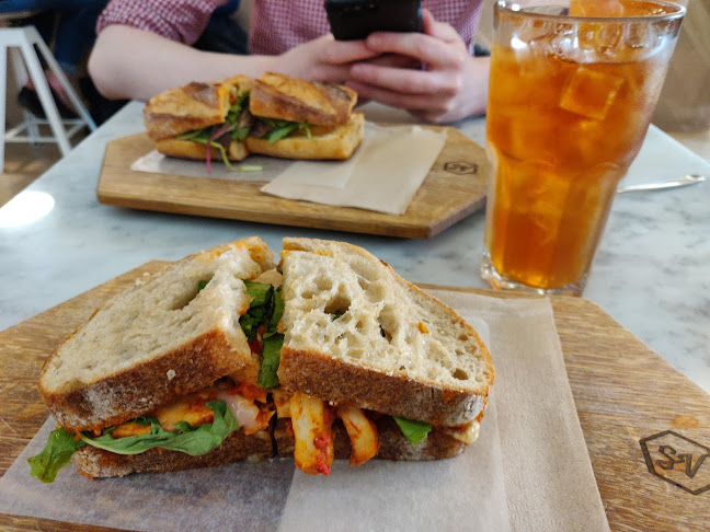 Comentarii opinii despre Small Victory Bakery