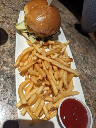 Comentarii opinii despre Pump House Grille Co