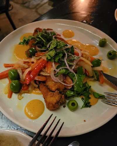 196 Robert St, Toronto, ON M5S 2K7