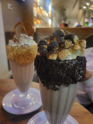 Comentarii opinii despre Chit Chat Burger Bar