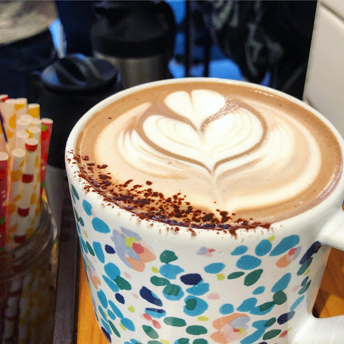 100 Harbord St, Toronto, ON M5S 1G6