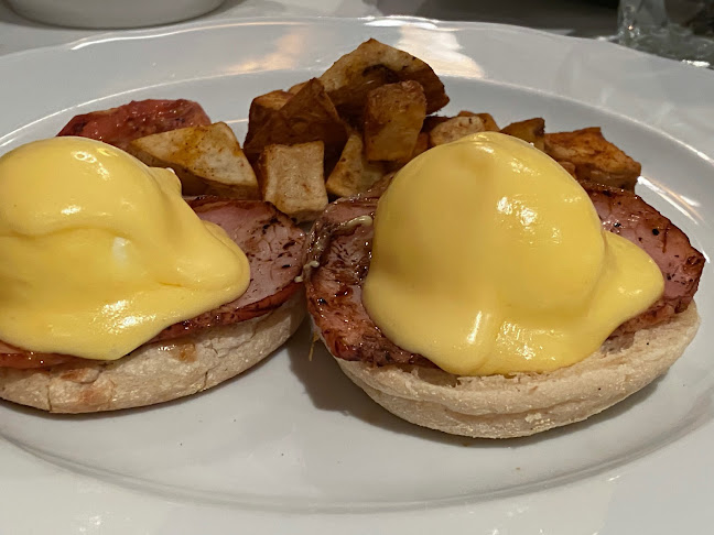 Bacchus Restaurant & Lounge - Vancouver