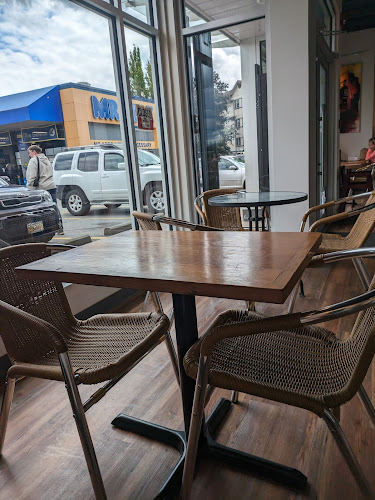 20108 Fraser Hwy #102, Langley, BC V3A 4E4