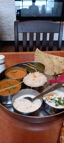 Opinii despre Bombay Bhel Restaurant în Mississauga - Hospitality and gastronomy