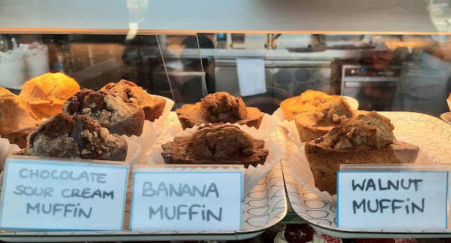 Bom Dia Café & Bakery - Queen - Toronto