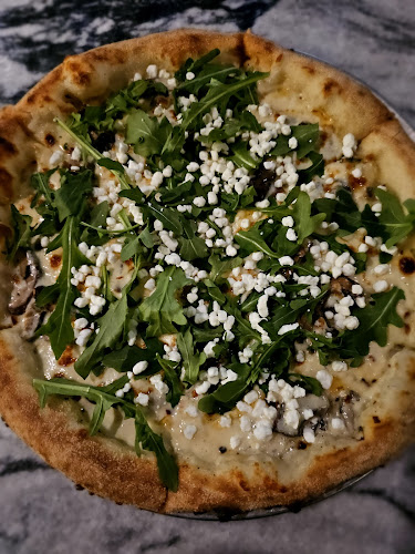 242 Hargrave St, Winnipeg, MB R3C 0M8