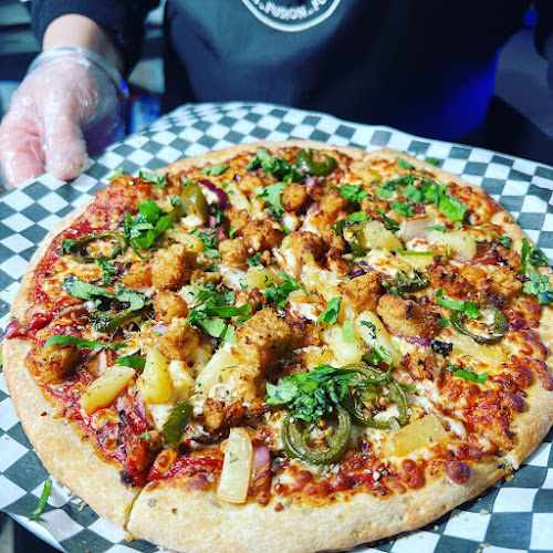 Veggie Planet Vaughan - Vegetarian Indian Pizza, Burger and Street food Restaurant - Woodbridge