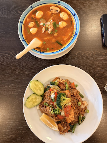 Eat Thai restaurant - Hospitality and gastronomy