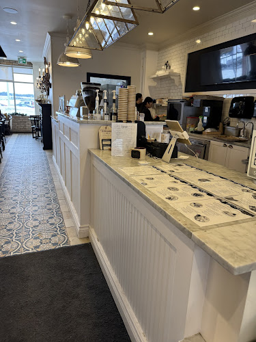 Cafe Cristal - Hospitality and gastronomy