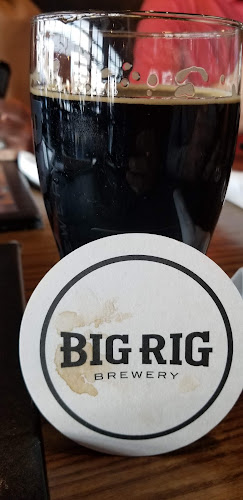 2750 Iris St, Ottawa, ON K2C 3C9