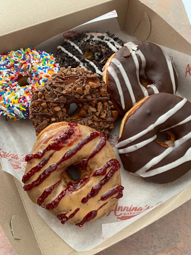 Annina's Bakeshop & Catering - Uxbridge