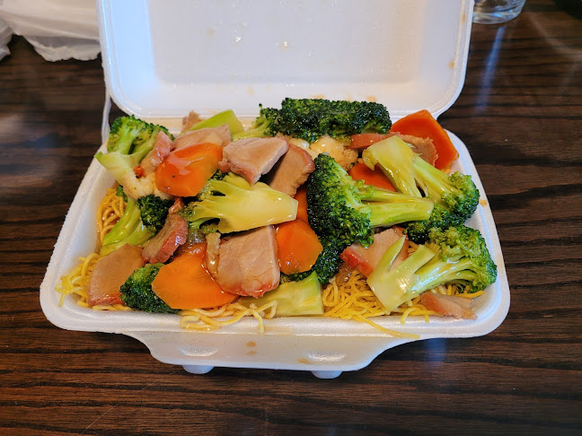 Szutu's Chinese Restaurant - Winkler