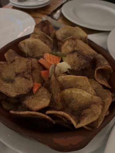 184 Augusta Ave, Toronto, ON M5T 2L6