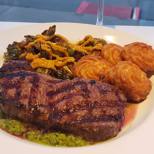 Blue Plate Diner - Edmonton