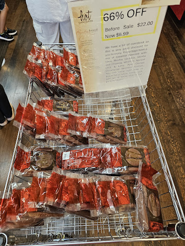 Cakebread Artisan Bakery & Hot Chocolates - Courtenay