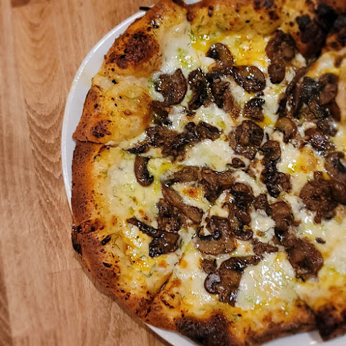 Cibo Waterfront Cafe - Hospitality and gastronomy