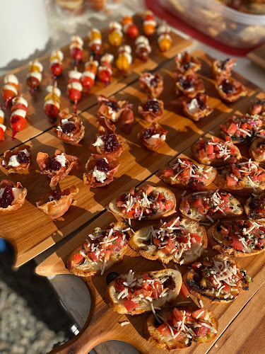 Opinii despre Fresh Kutz Market & Grill în Bracebridge - Hospitality and gastronomy