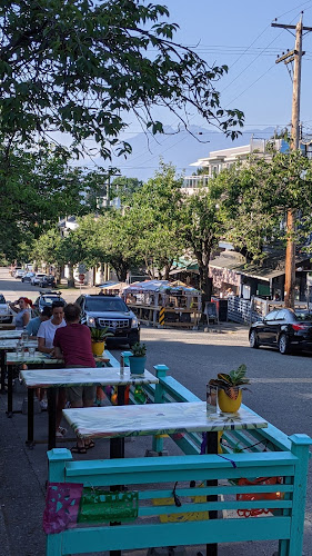 Chewies Oyster Bar Kitsilano