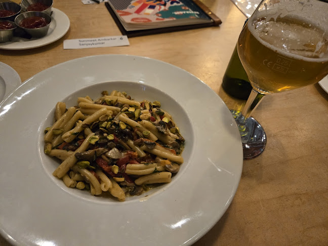 Opinii despre Wildcraft Grill + Long Bar în Waterloo - Hospitality and gastronomy