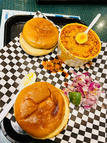 846 Markham Rd, Scarborough, ON M1H 2Y2