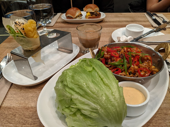 1550 Kenaston Blvd, Winnipeg, MB R3P 0Y4