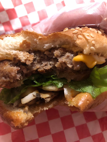 Burger Cafe & Beyond - Hospitality and gastronomy