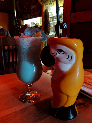 Comentarii opinii despre The Grand Surf Lounge