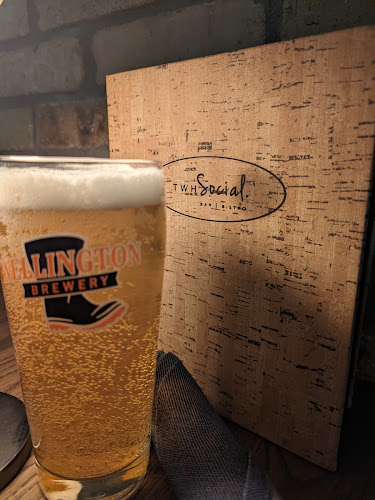 Opinii despre TWH Social în Kitchener - Hospitality and gastronomy