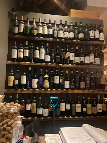 178 Main St, Ottawa, ON K1S 1C2