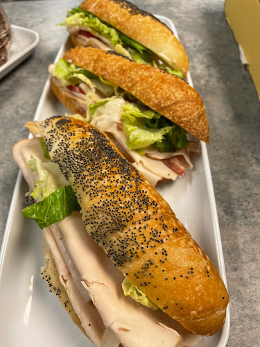 Crazy Lady's Cafeteria + Country style catering - Hospitality and gastronomy