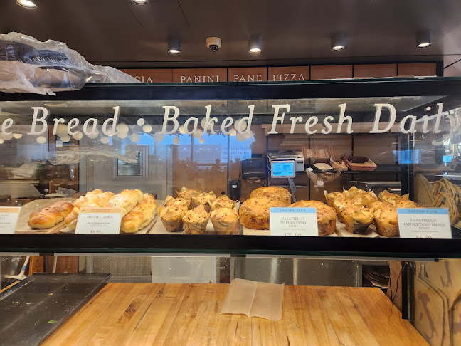 Manulife Centre, 55 Bloor St W, Toronto, ON M4W 1A6