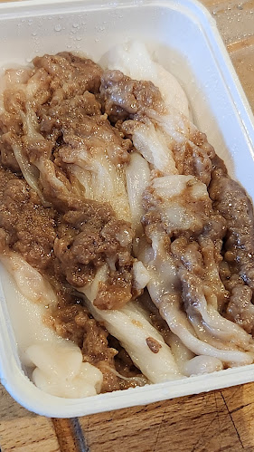 5823 Victoria Dr, Vancouver, BC V5P 3W5