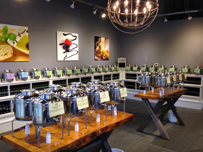 Comentarii opinii despre Olive This & More