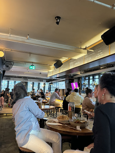 Belfast Love Public House - Hospitality and gastronomy