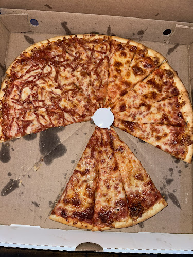 Opinii despre Homeslice Pizzeria în Windsor - Hospitality and gastronomy