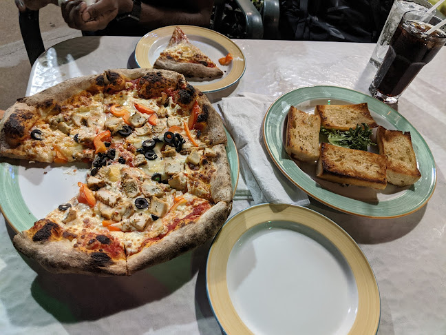 5339 Murray St, Niagara Falls, ON L2G 2J3