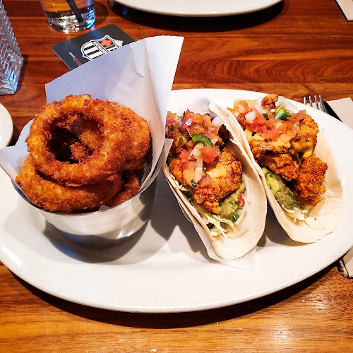 Opinii despre Browns Socialhouse Langford în Victoria - Hospitality and gastronomy