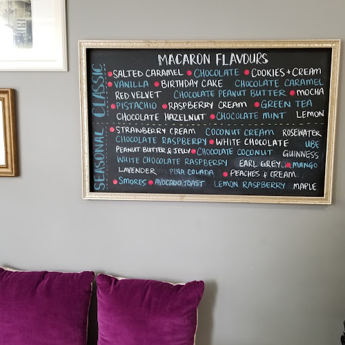 43 Queen St E, Brampton, ON L6W 3P1