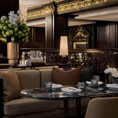 1927 Lounge at Rosewood Hotel Georgia - Vancouver