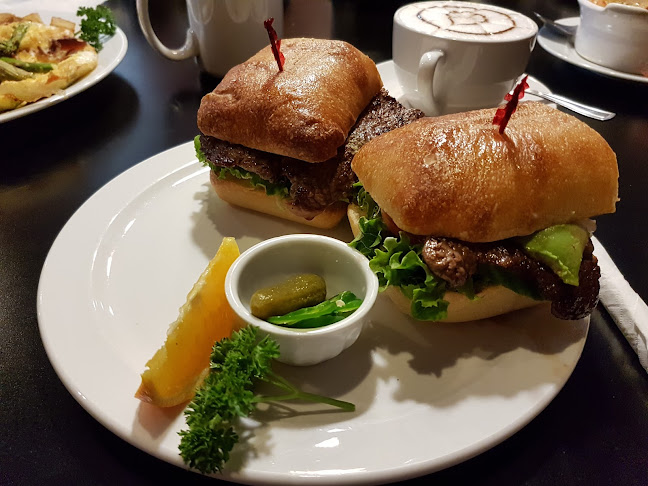 Omega Cafe - Hospitality and gastronomy