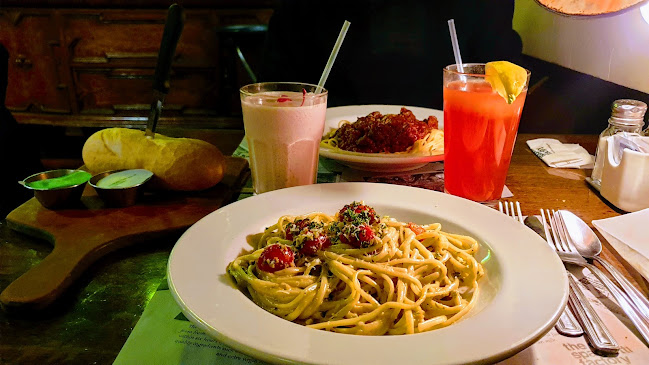 Opinii despre The Old Spaghetti Factory în Vancouver - Hospitality and gastronomy