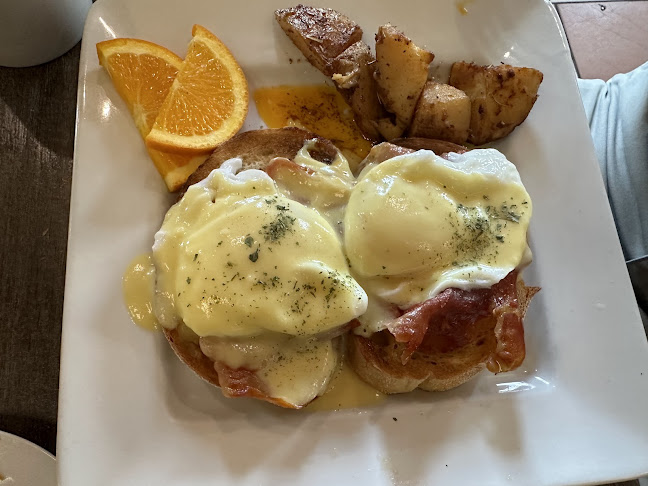 Angelo’s Italian Bakery & Market