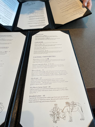 Comentarii opinii despre Mano's Restaurant & Lounge