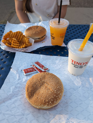 Opinii despre Tino's în Medicine Hat - Hospitality and gastronomy