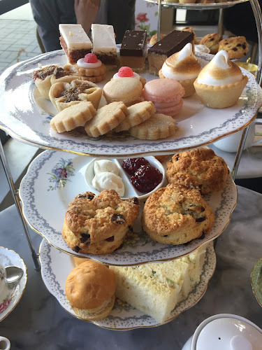 4907 MacKenzie St, Vancouver, BC V6N 1G8